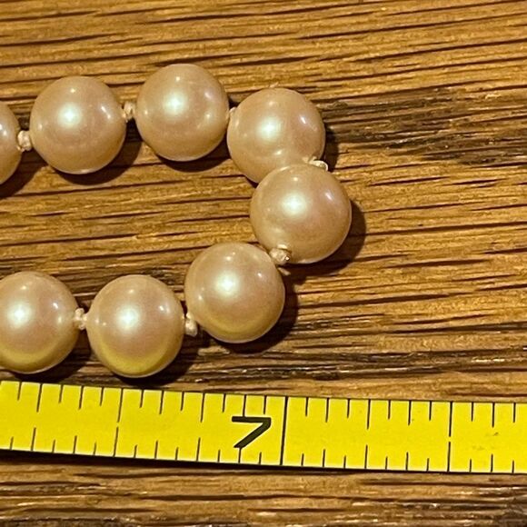 Vintage Glass Pearls Cream 14” - Picture 4 of 4